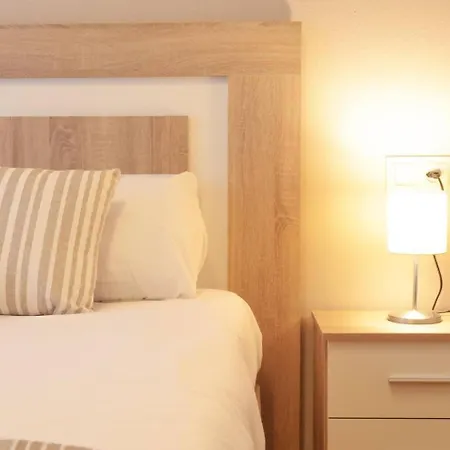 Avg Fernando Vela 11 Apartament