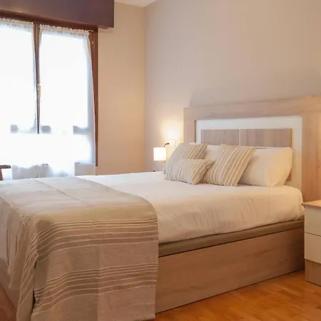 Apartament Avg Fernando Vela 11 *