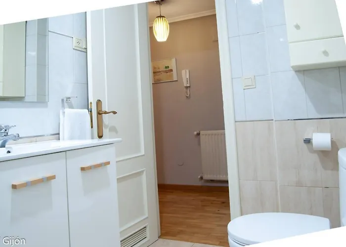 Avg Fernando Vela 11 アパート オビエド