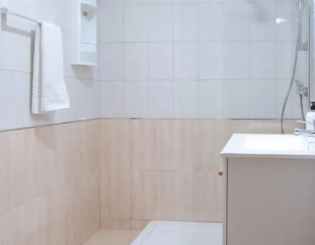 Avg Fernando Vela 11 *