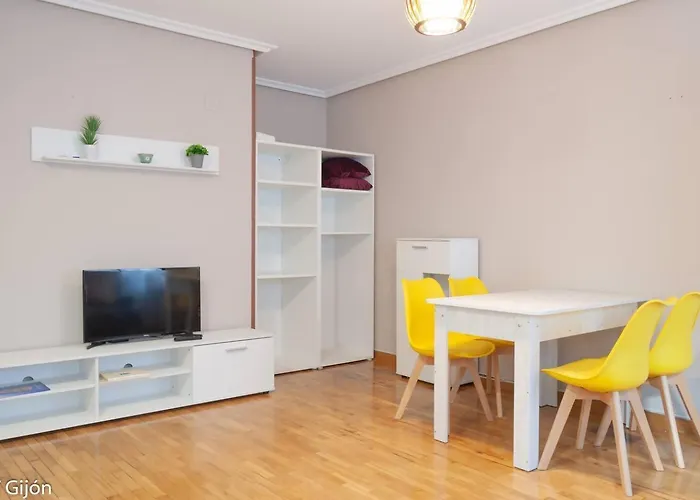 アパート Avg Fernando Vela 11 オビエド